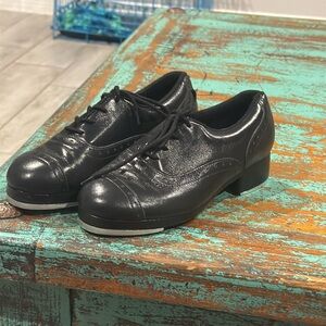 Tap shoes